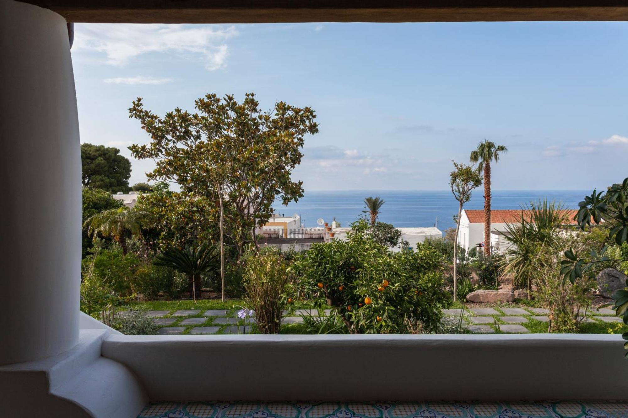 Bed and Breakfast Frangimare - La Malandrina Malfa  Exterior foto